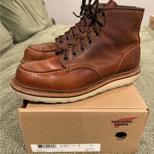 CLASSIC MOC Lightly Worn 
MEN'S 6-INCH BOOT IN COPPER ROUGH & TOUGH LEATHER